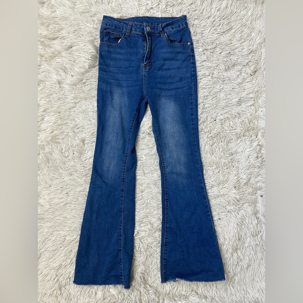 ◾️3/$25 SHEIN Blue High Waisted Flared Women Raw Hem Jeans
